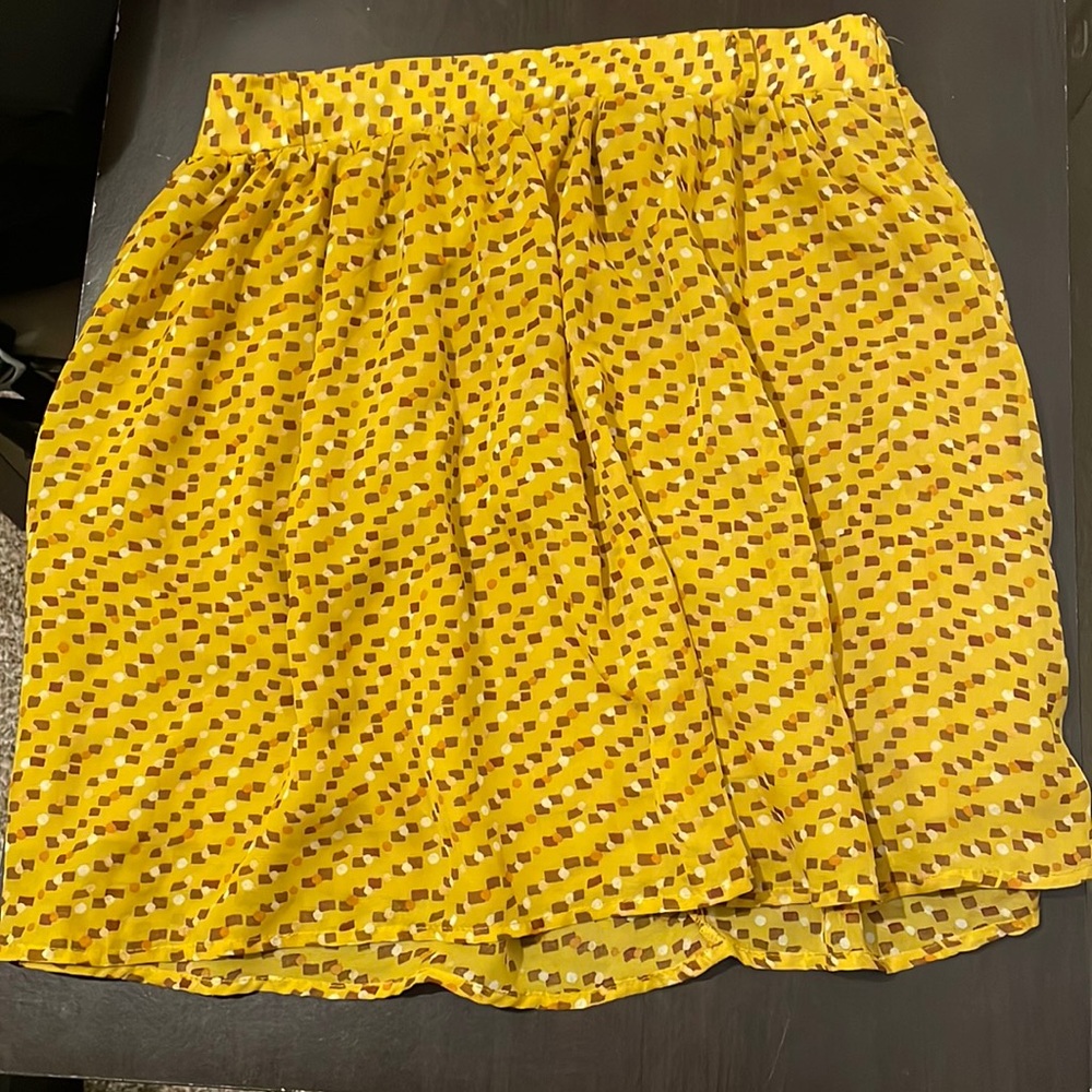 Yellow Mossimo Patterned Pleated Skirt